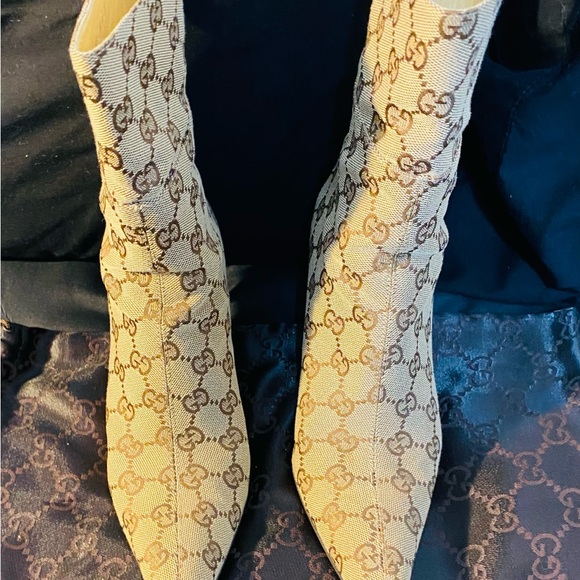 Vintage Gucci Blondie GG Logo Booties - Picture 2 of 9